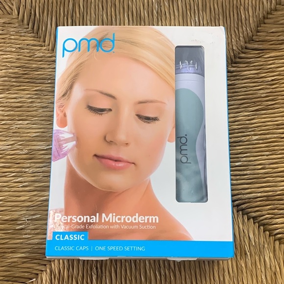 Microdermabrasion Skincare Tool Exfoliation Treats Winkles & Evens Skin Tone New - Picture 1 of 9
